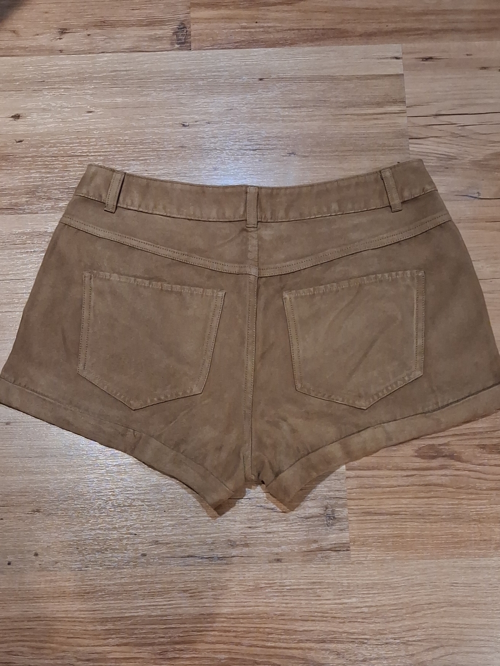 Hollister Suede Shorts - Picture 2 of 4